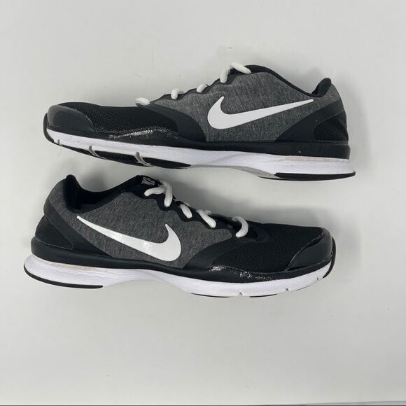 NIKE Women’s Size 7 Training Shoes 653543-001 Black Gray White Lightweight - Picture 3 of 13